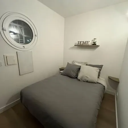 Apartment Apercu Mer/piscine Villeneuve-Loubet